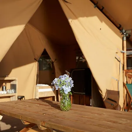 营地 Camping Nautic Almata Glamping *